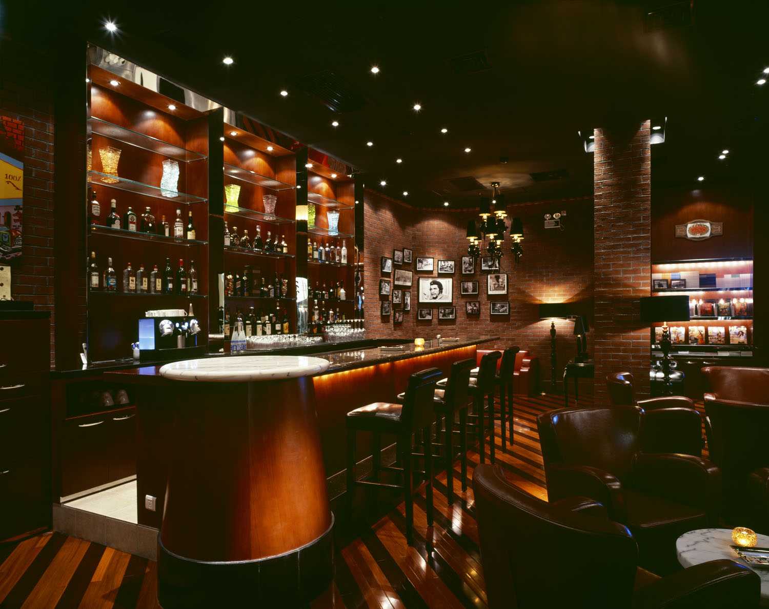 广州轻奢复古风格设计KTV酒吧娱乐会所装修效果图