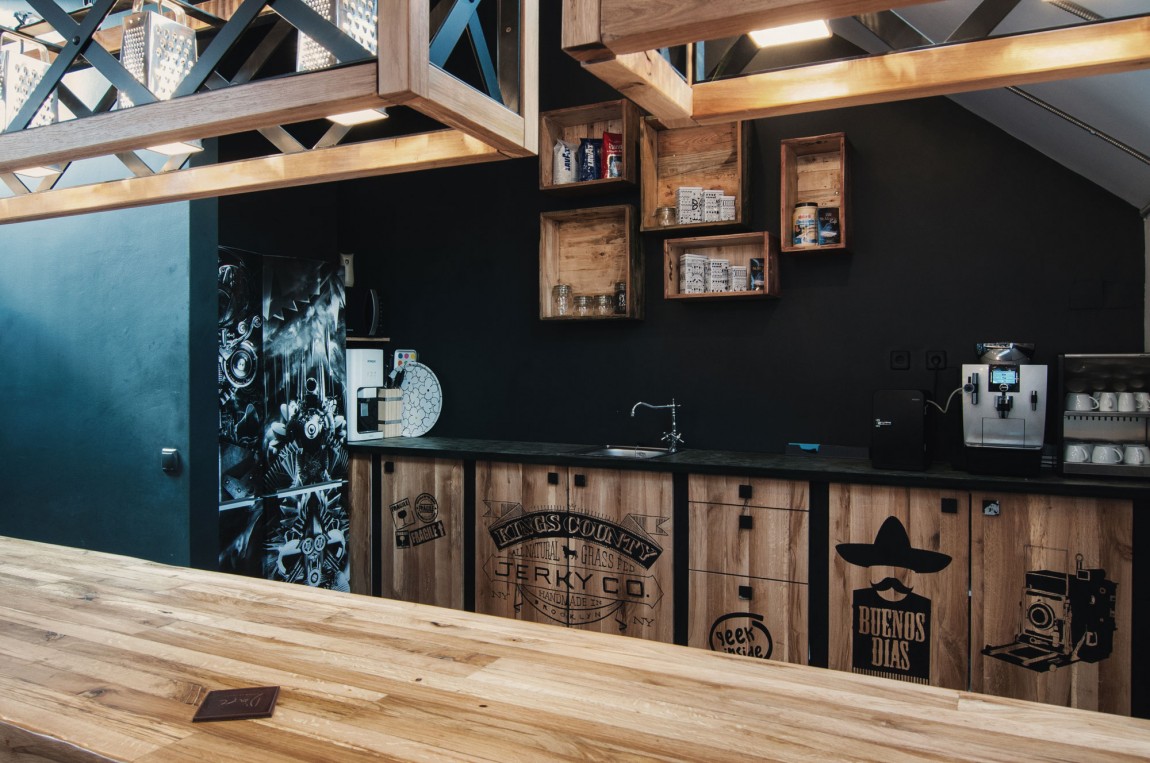 重庆现代风格办公室设计装修效果图