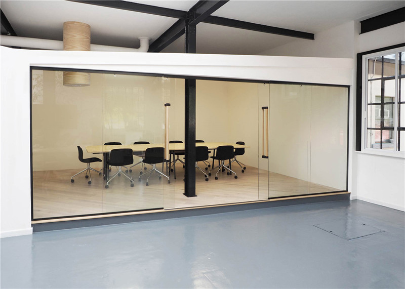 广州后现代风格办公室设计装修效果图