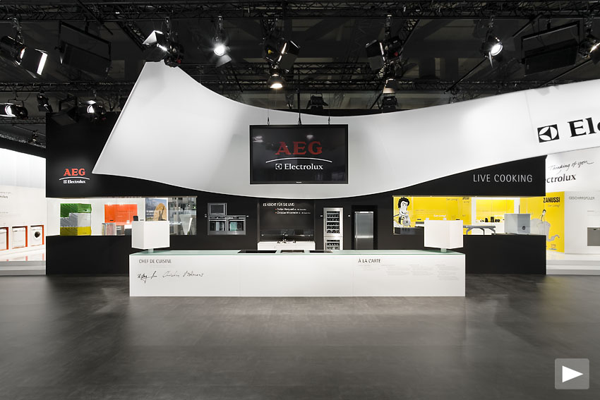 武汉现代风格大型电子产品展示中心设计装修效果图