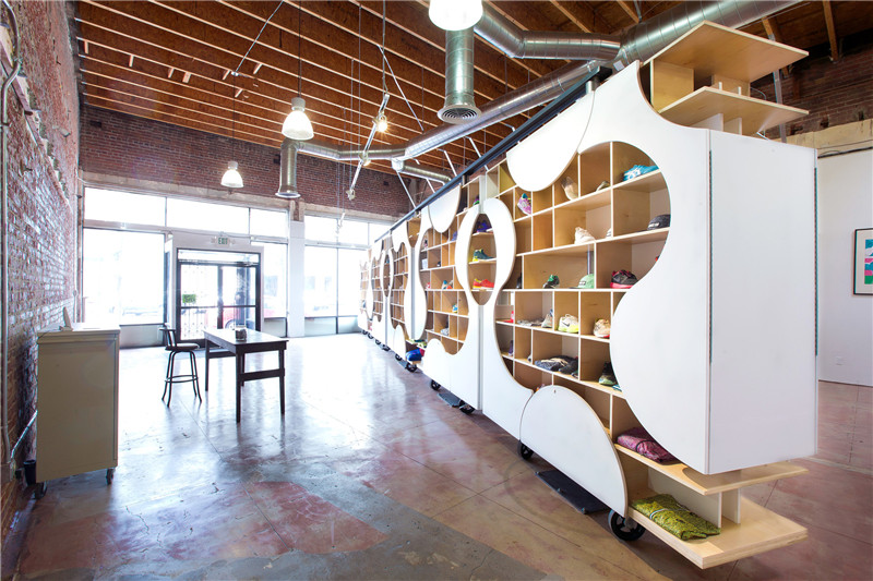 贵港现代风格精品专卖店设计装修效果图