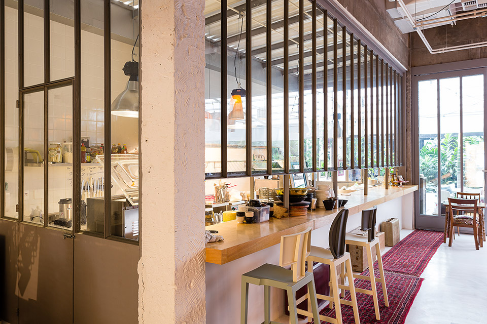 四平现代风格精品专卖店设计装修效果图