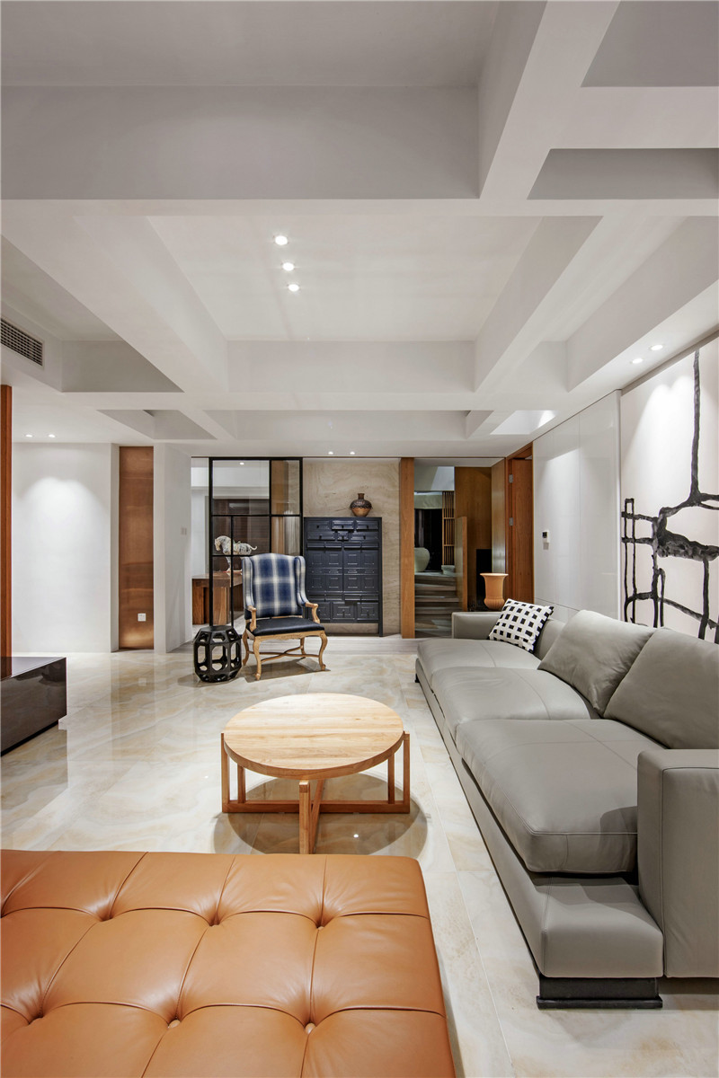 上海晶钻博华复式128平米欧式风格设计装修效果图