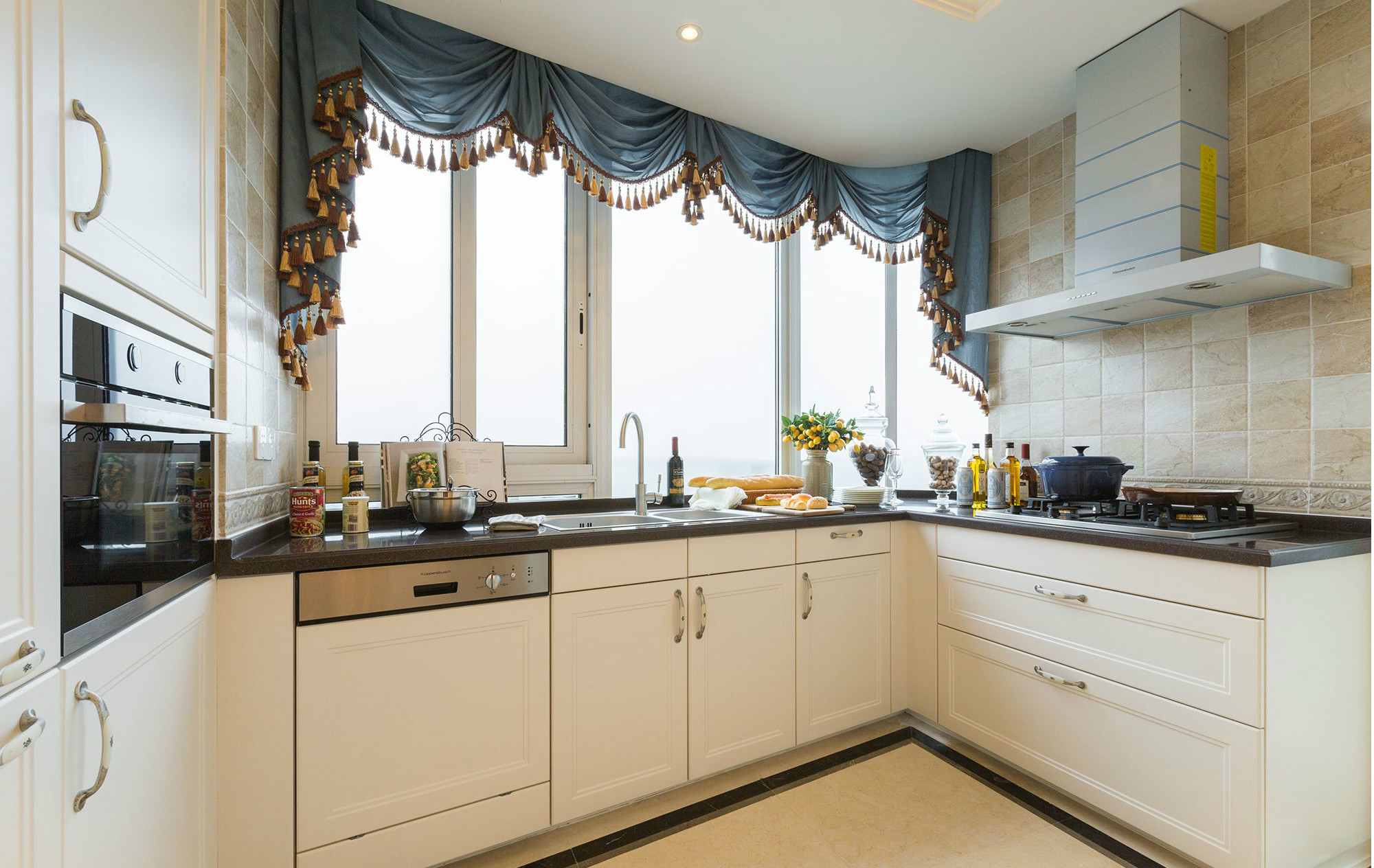 北欧风格设计4平方厨房装修效果图