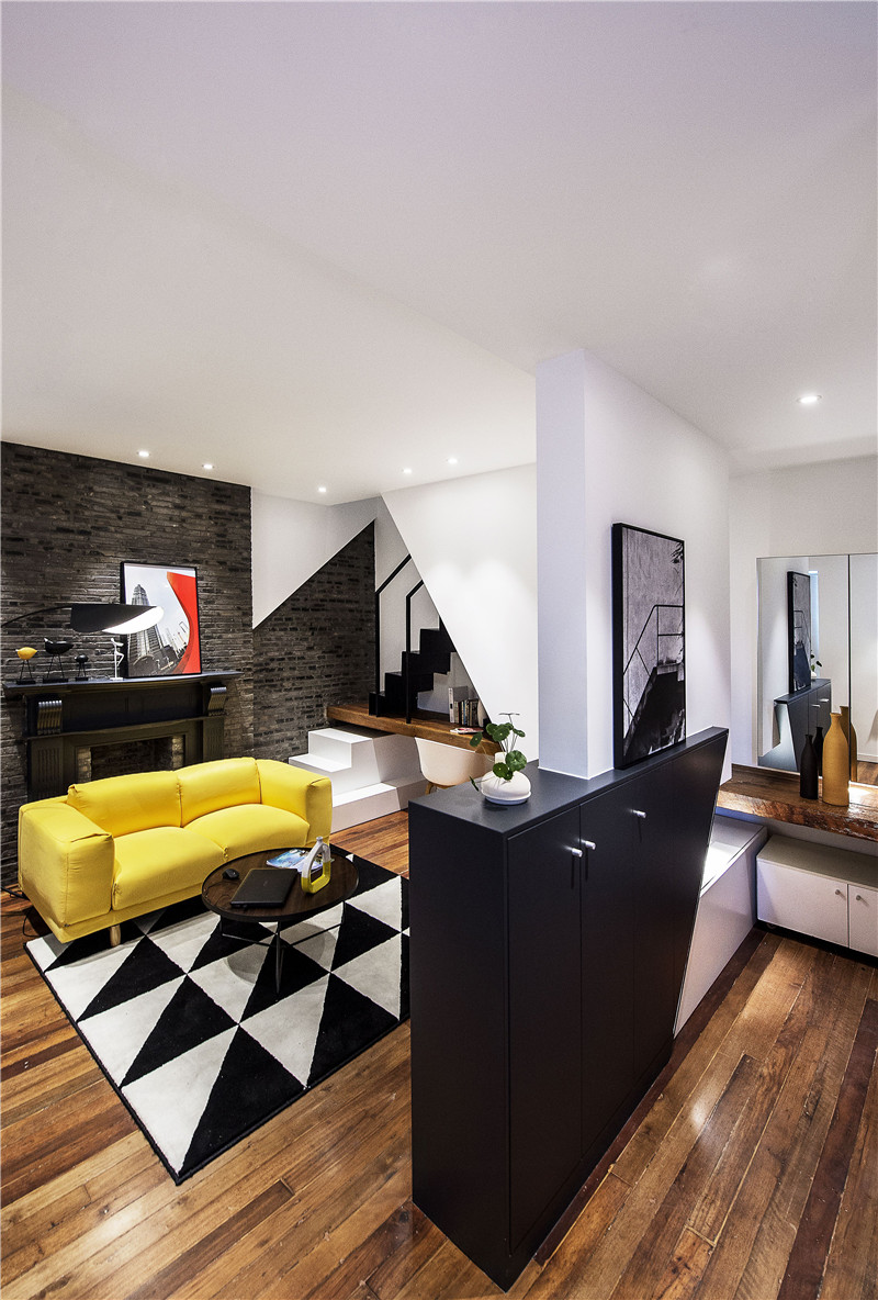 现代简约风格设计东莞风临美丽湾133平米装修效果图