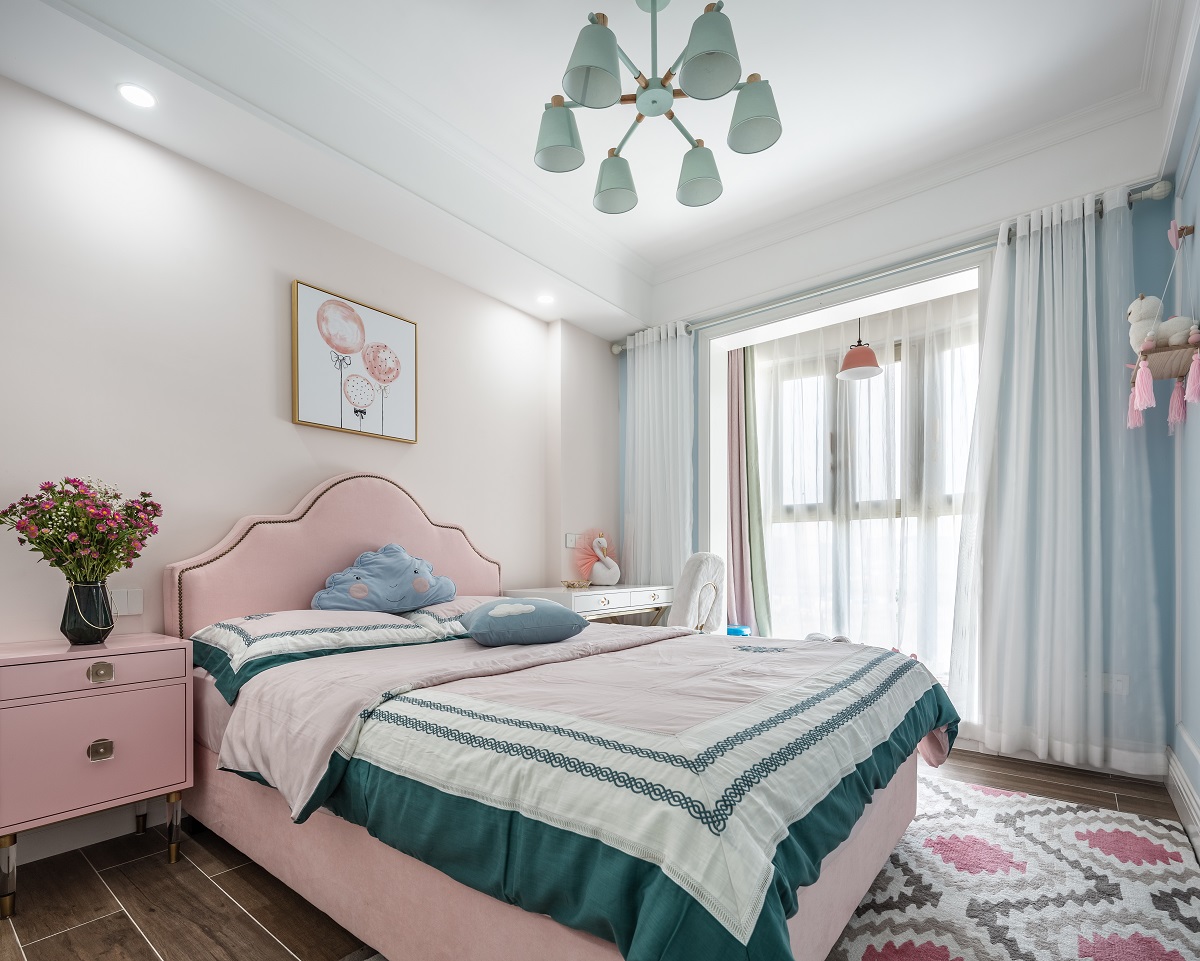 美式复古风格昆明华原花园154平米装修效果图