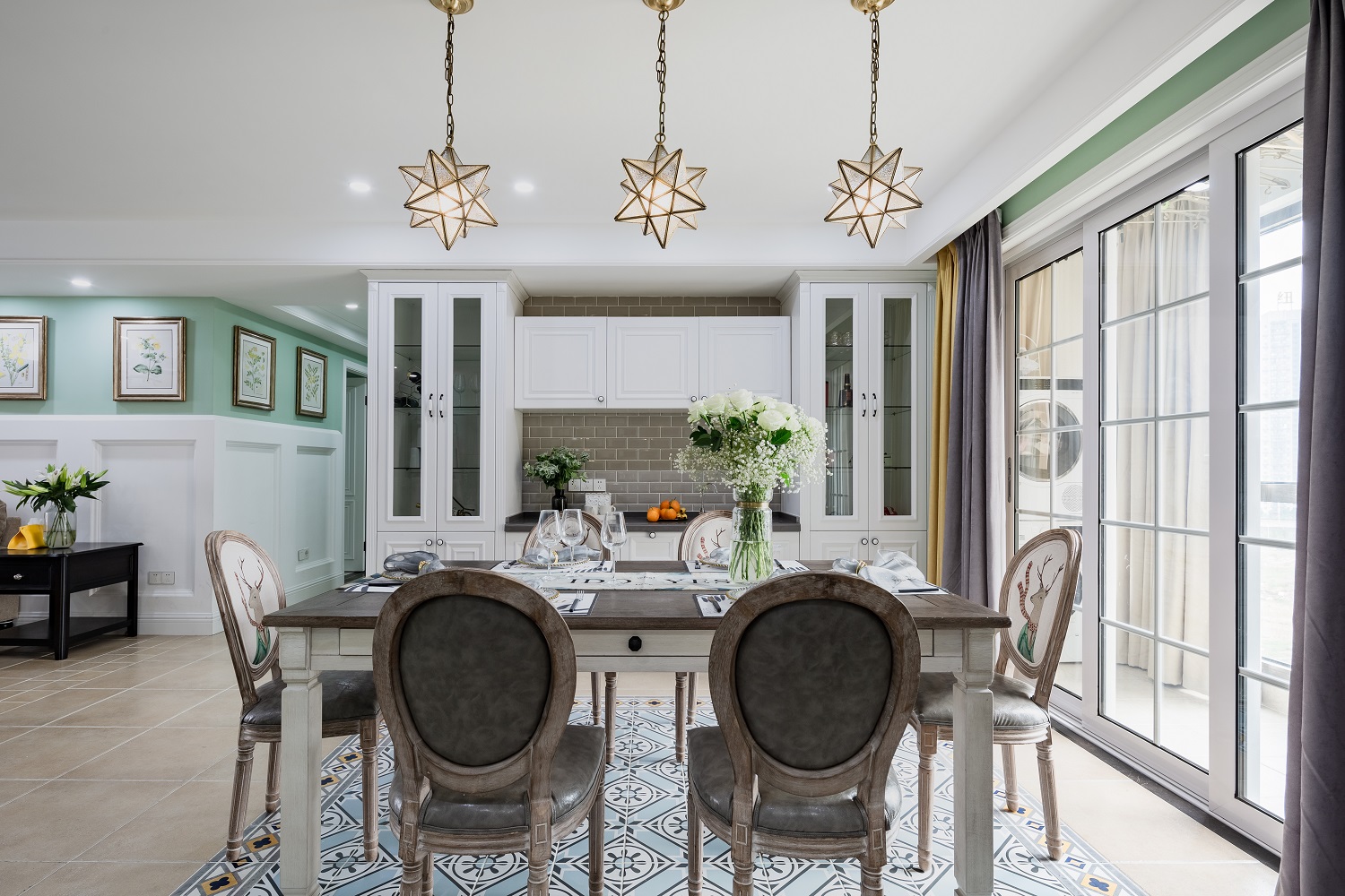 美式复古风格昆明华原花园154平米装修效果图