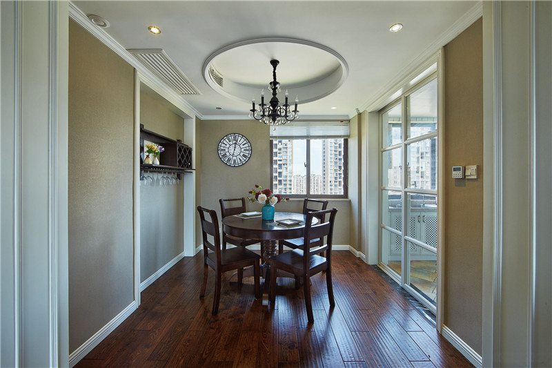 美式复古风格昆明七彩之门154平米装修效果图