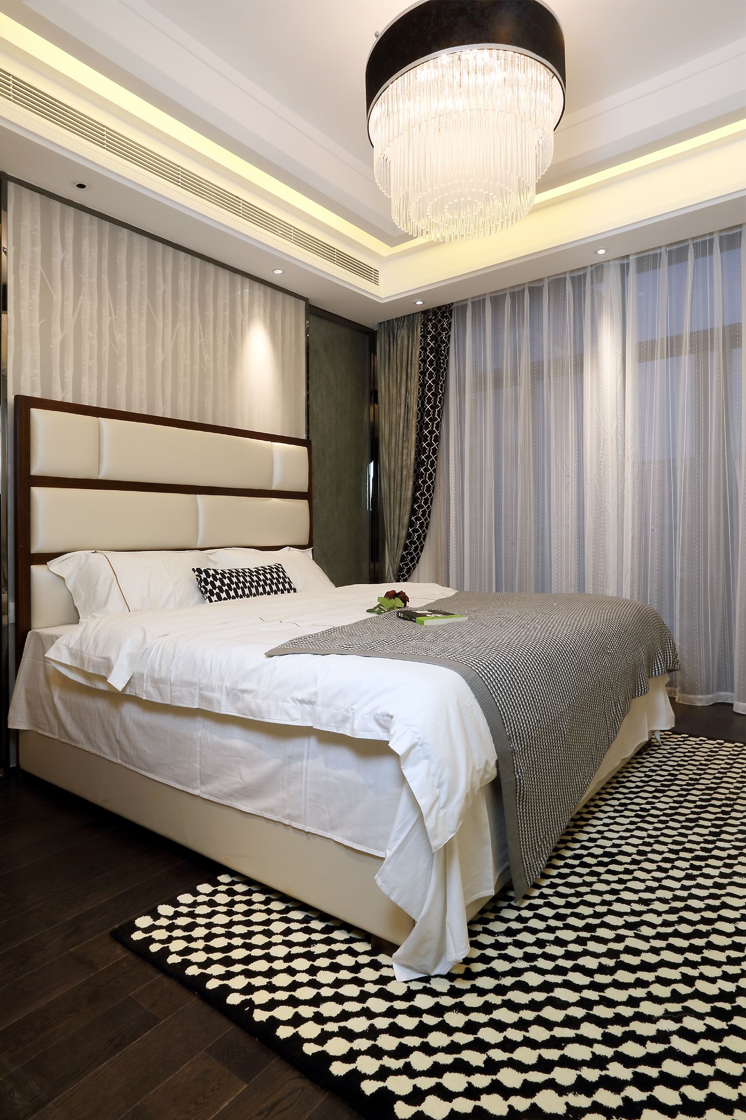 简欧风格设计深圳华策中心城150平米跃层装修效果图