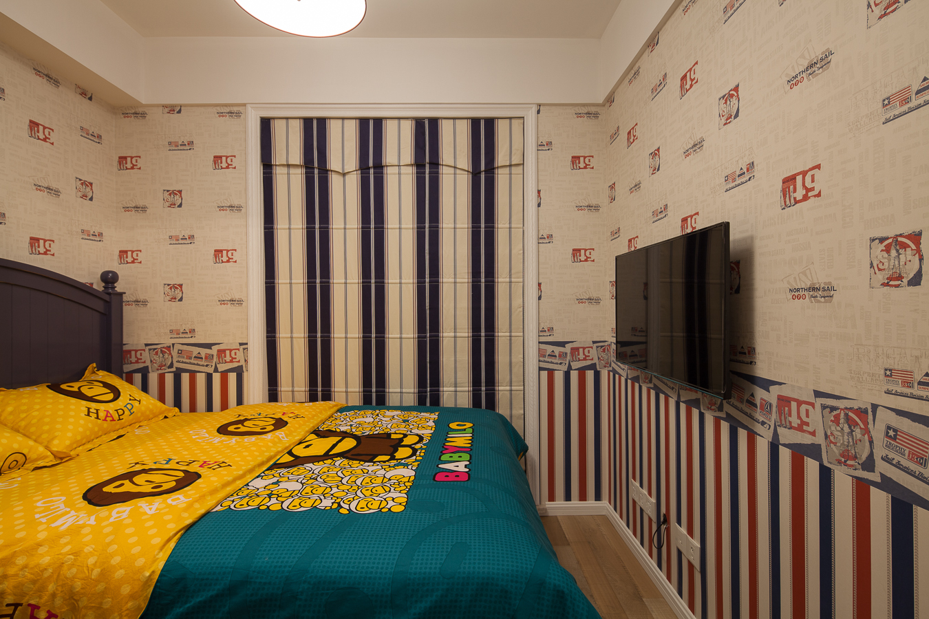 学生现代卧室装修设计效果图