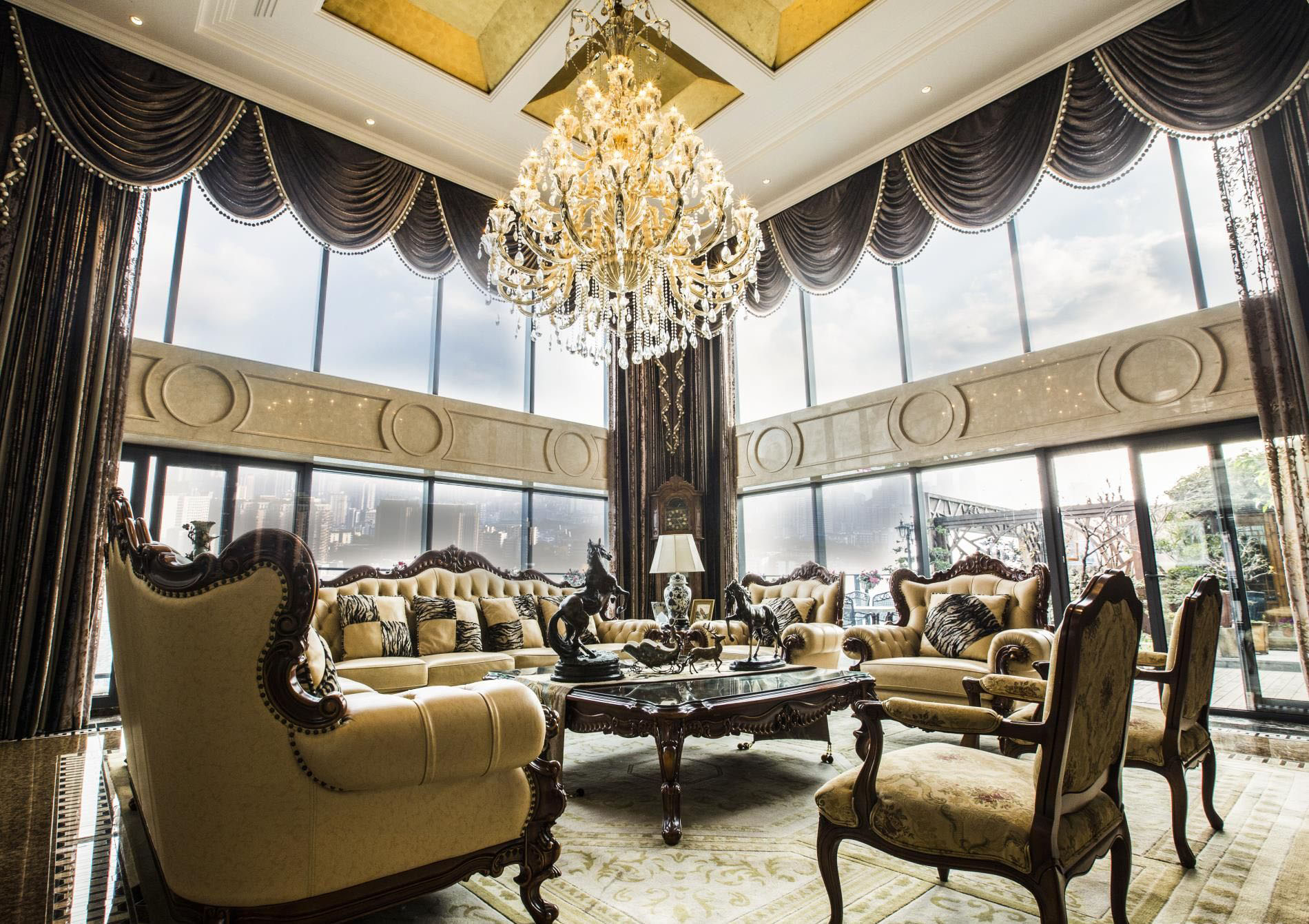 欧式风格设计义乌涌金广场250平米别墅装修效果图