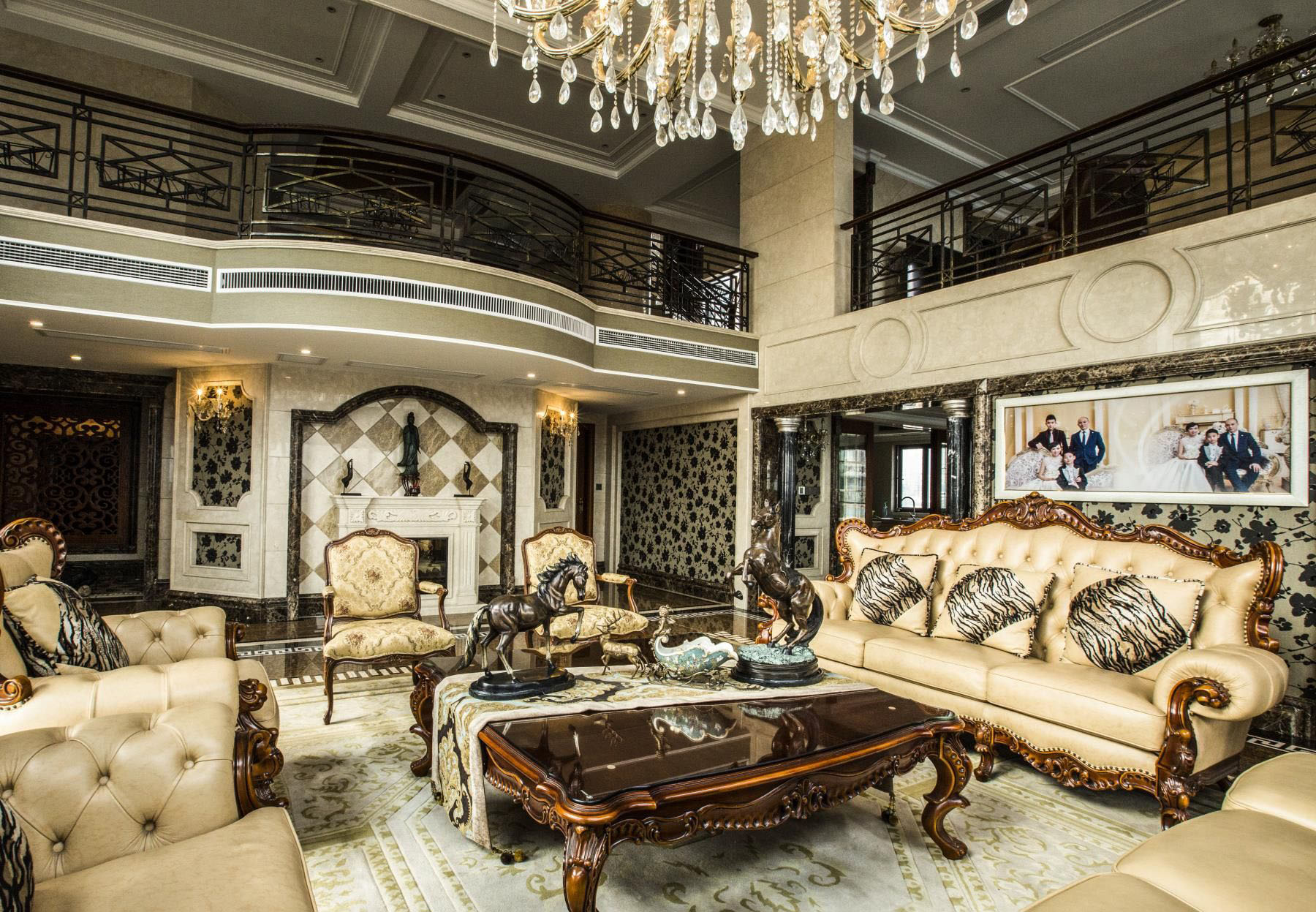 欧式风格设计义乌涌金广场250平米别墅装修效果图