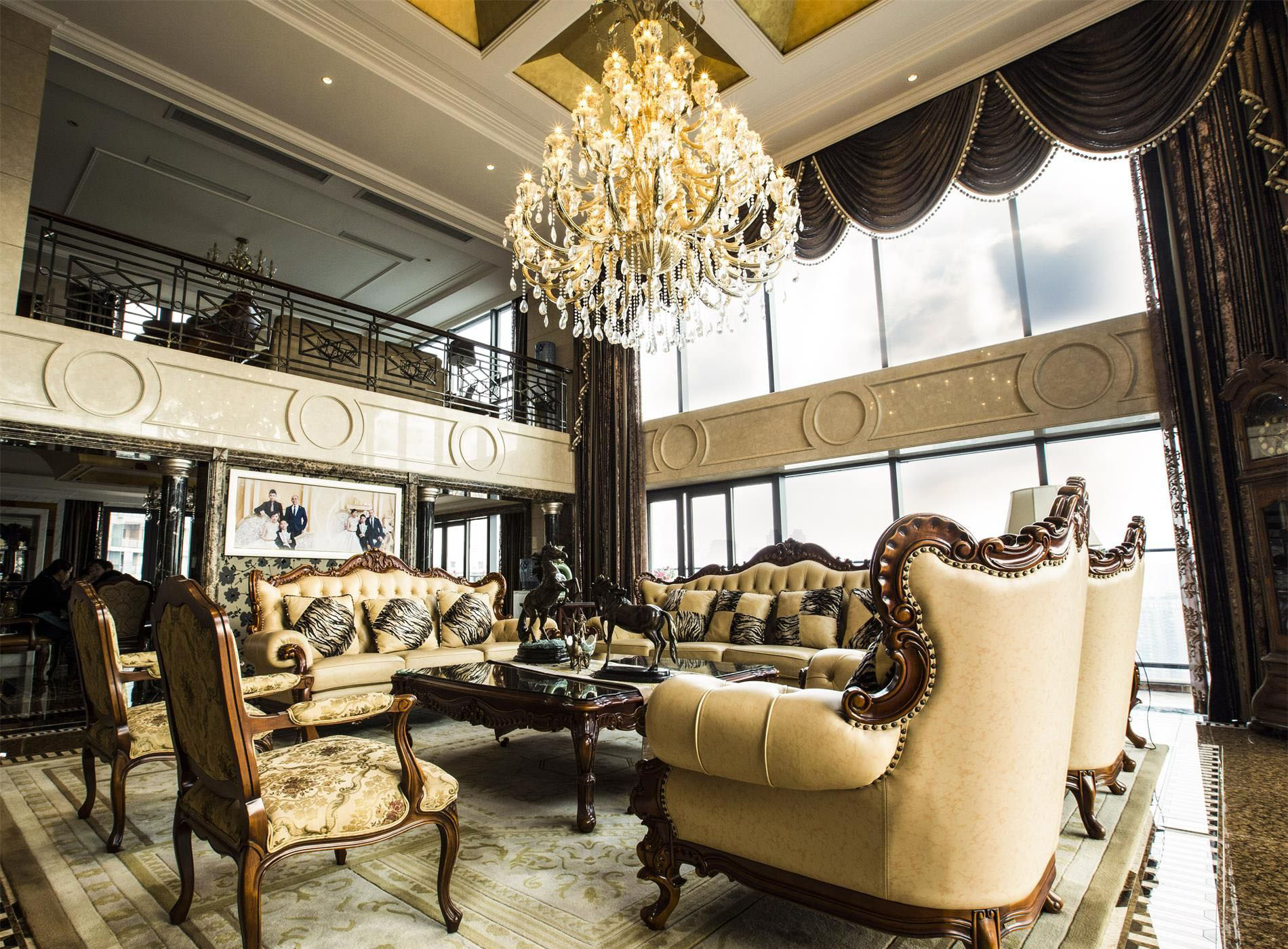 欧式风格设计义乌涌金广场250平米别墅装修效果图