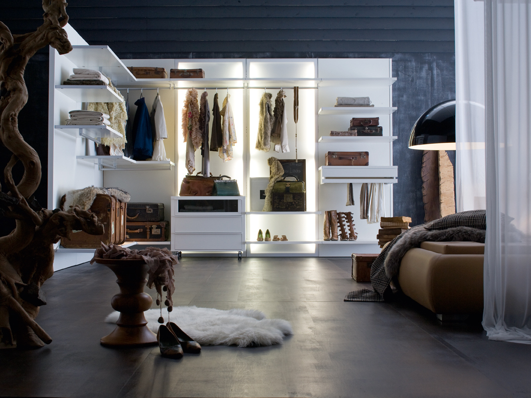 地中海风格衣帽间收纳装修设计效果图