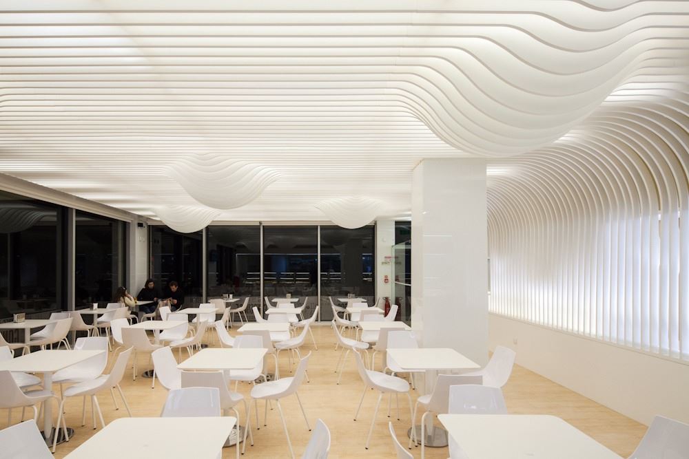 现代风格设计重庆400平米烘焙甜品店装修效果图