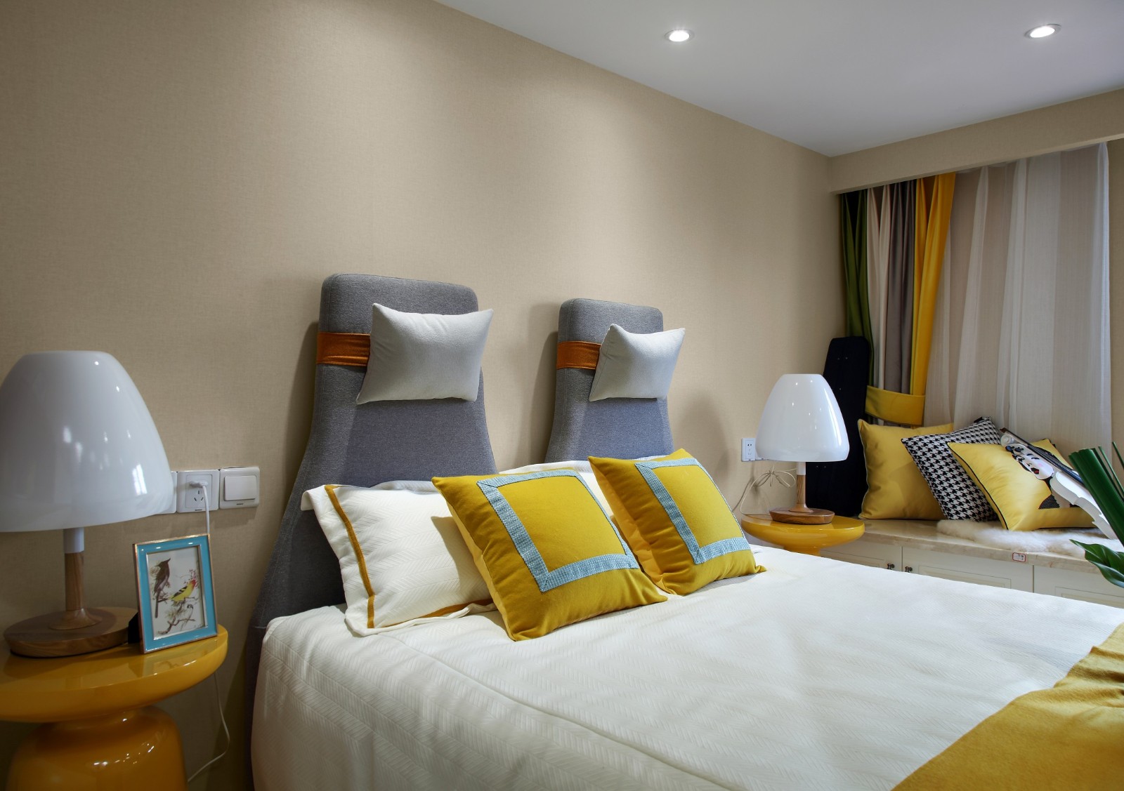 现代风格设计常州滨江明珠城121平米loft公寓装修效果图