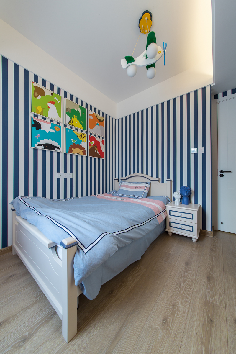 现代风格设计大理明园福居90平米loft公寓装修效果图