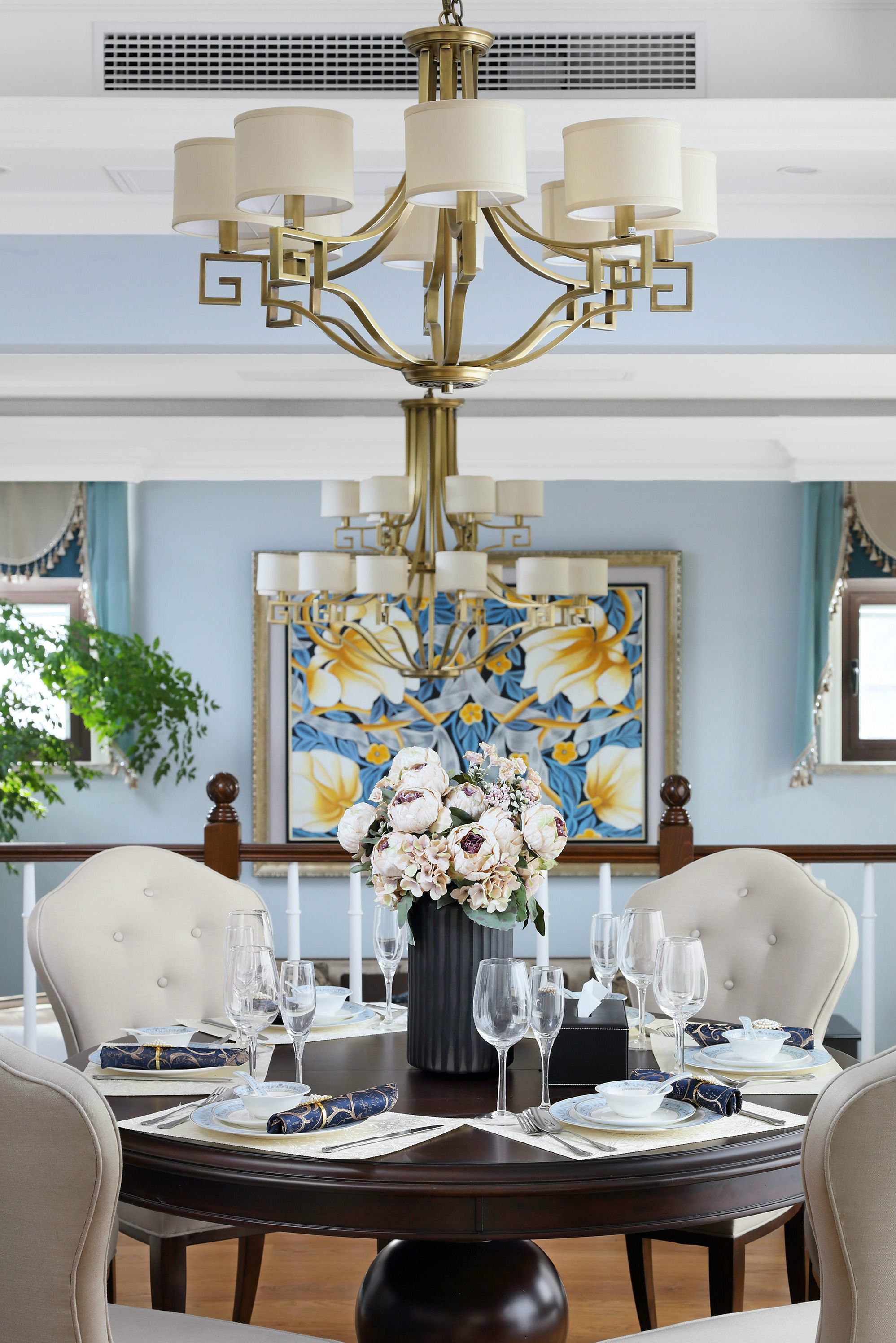 跃层美式装修设计效果图 129平装修设计样板房