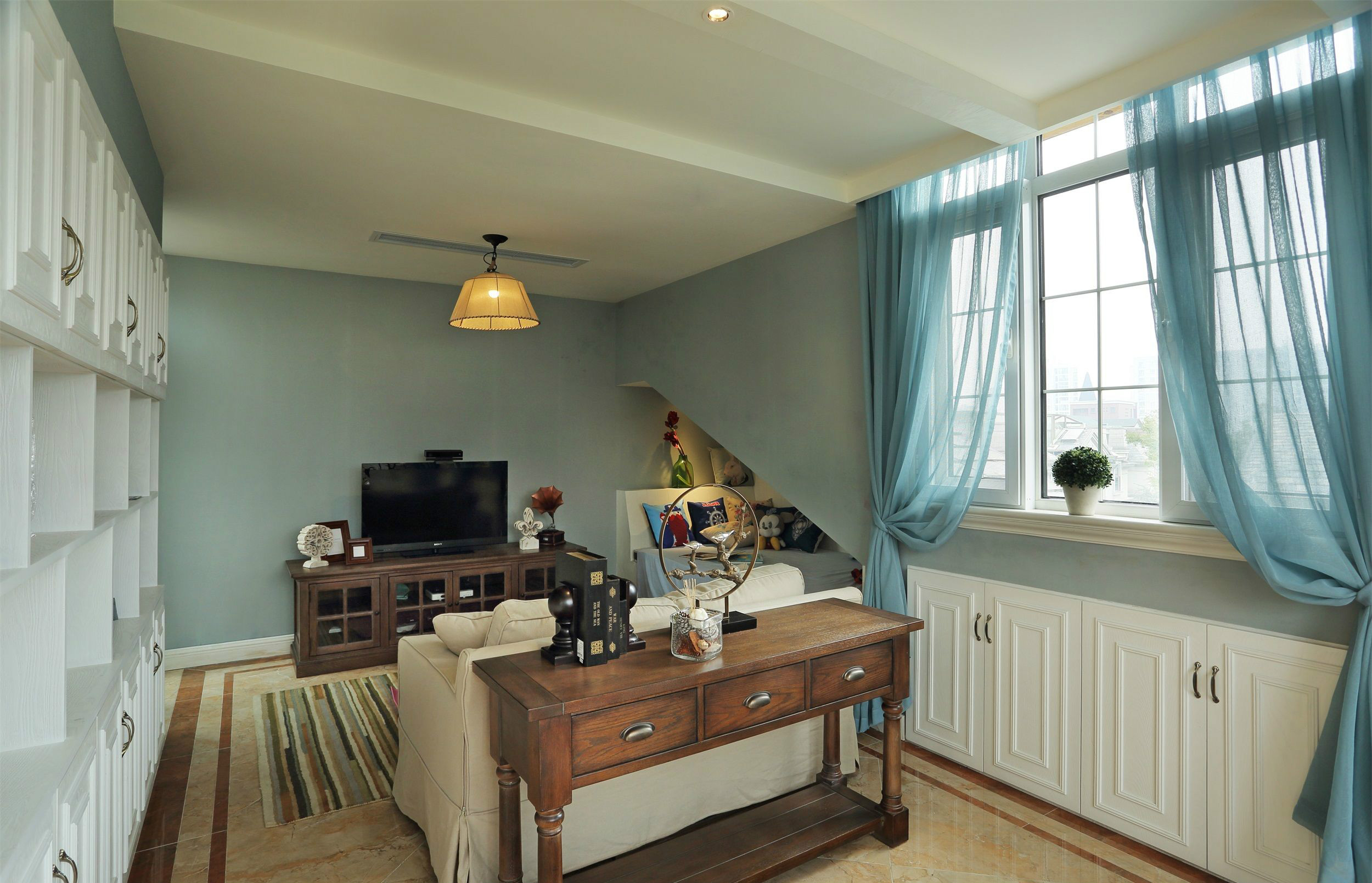 美式装修风格效果图 跃层133平米装修图片