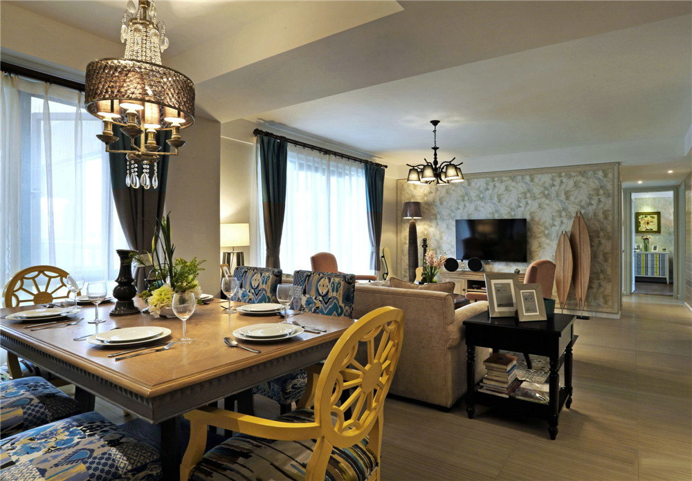 复古美式装修样板间图片 130平米三室一厅装修设计实景图片