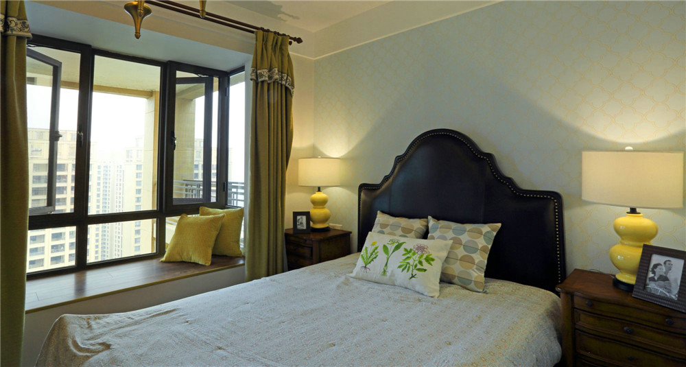 复古美式装修样板间图片 130平米三室一厅装修设计实景图片