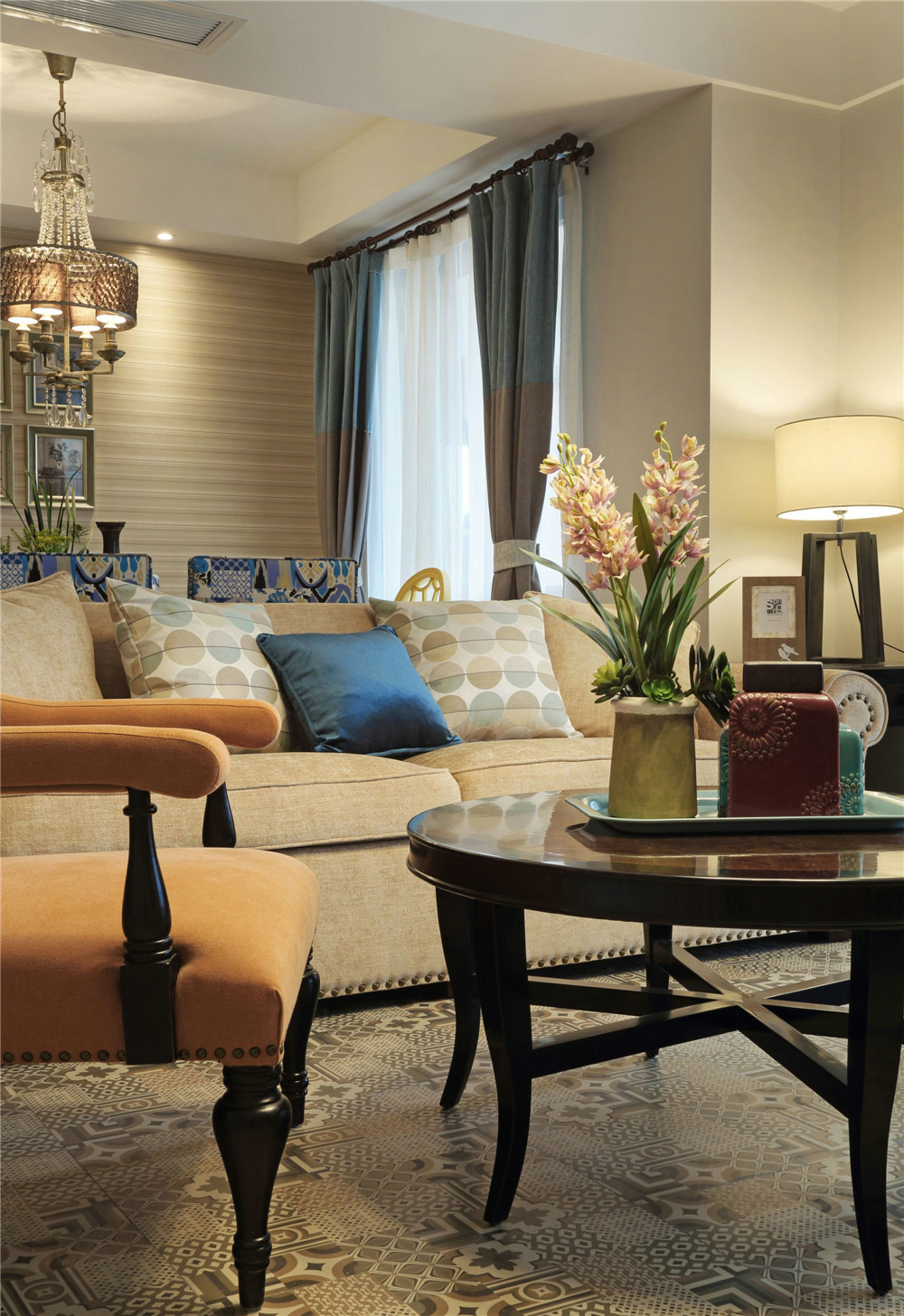 复古美式装修样板间图片 130平米三室一厅装修设计实景图片