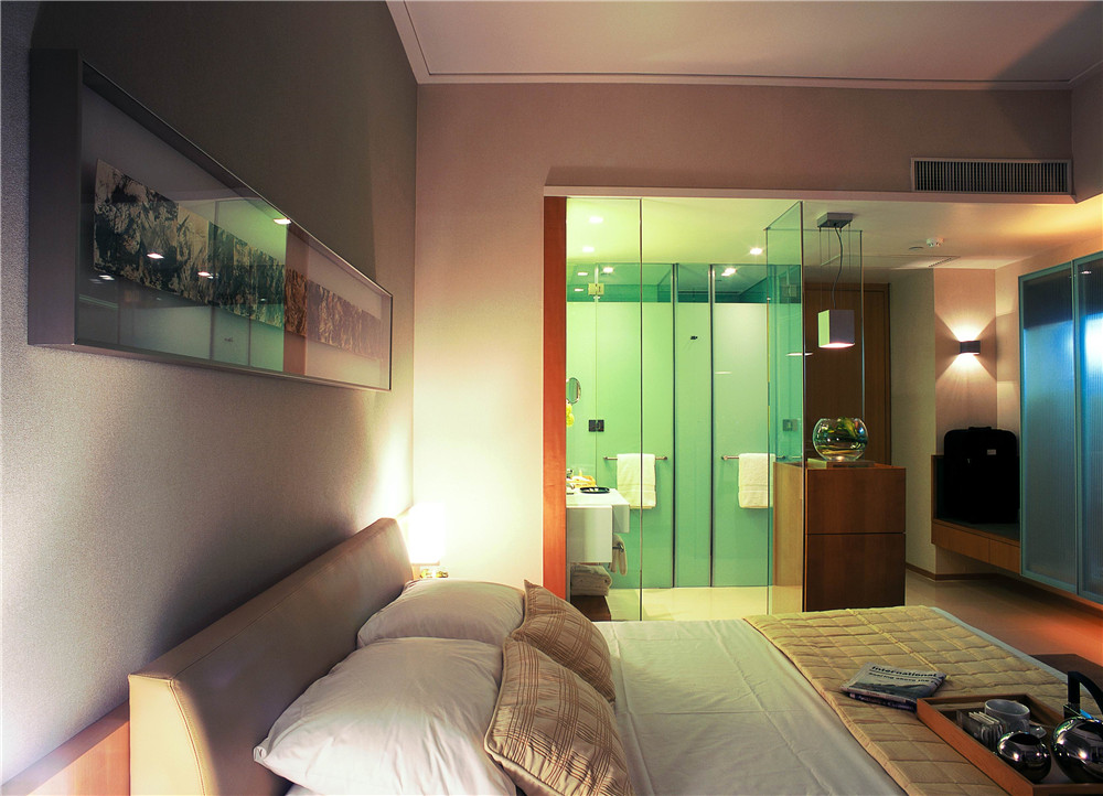 主卧室装修效果图 112平米房子装修图片  两室锦绣城市之光样板间