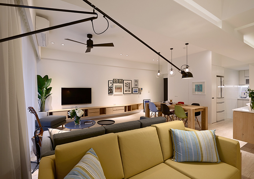 美式和工业风格混搭装修图片 126平米客厅工业风格装修效果图