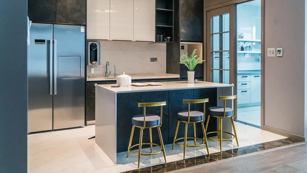 160㎡现代轻奢装修效果图