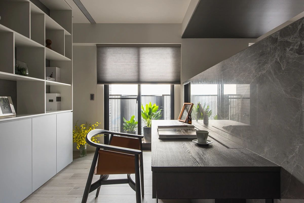 125平现代台式风三居装修效果图