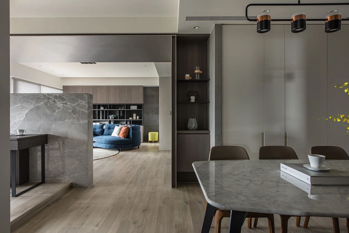 125平现代台式风三居装修效果图