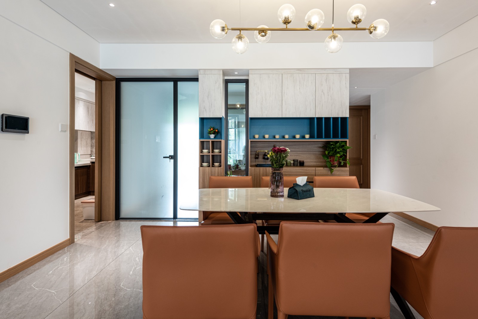 220平现代风客厅装修效果图