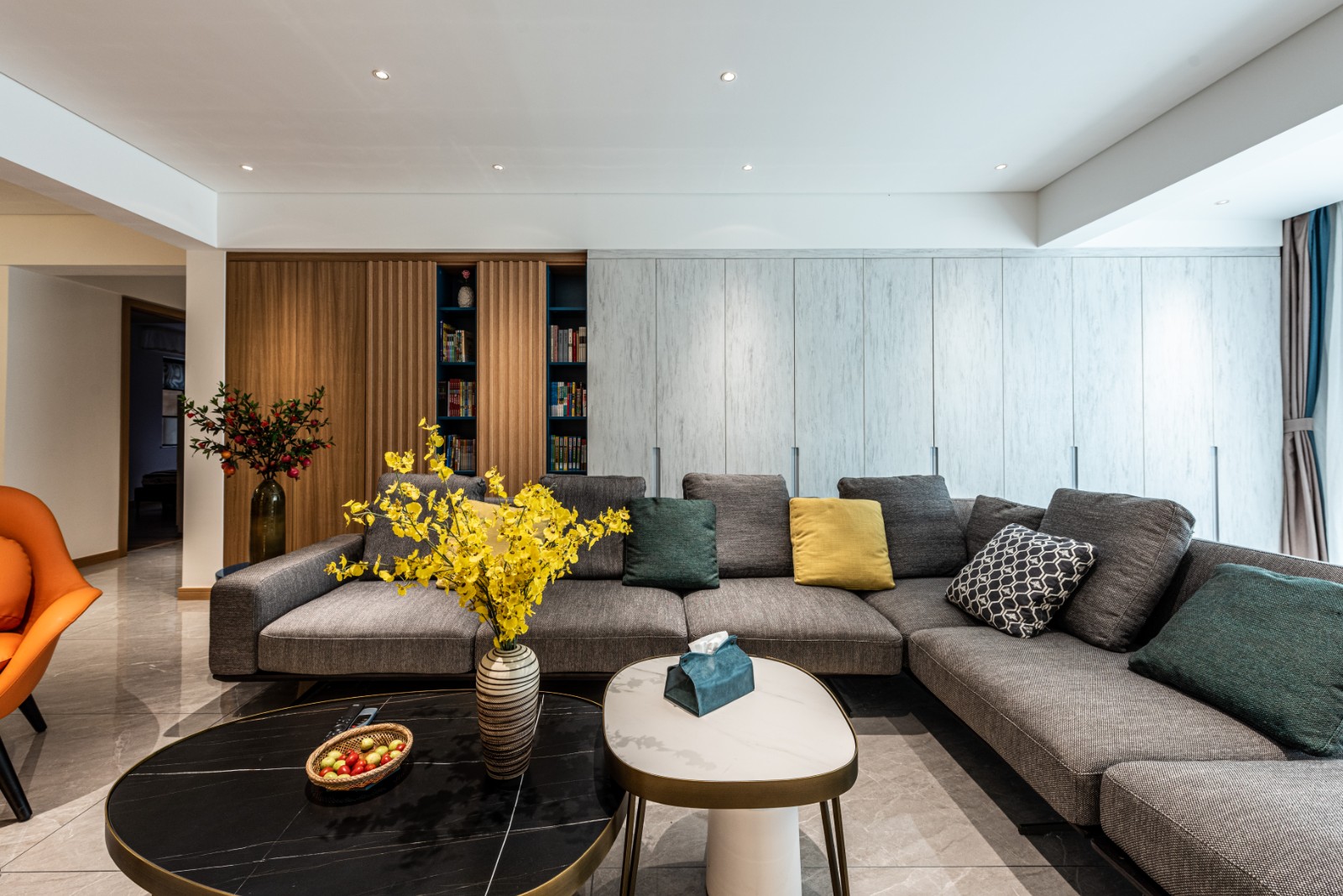 220平现代风客厅装修效果图