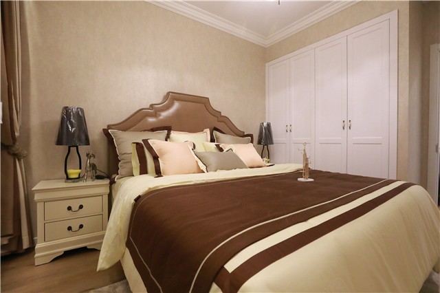 68平欧式公寓装修效果图