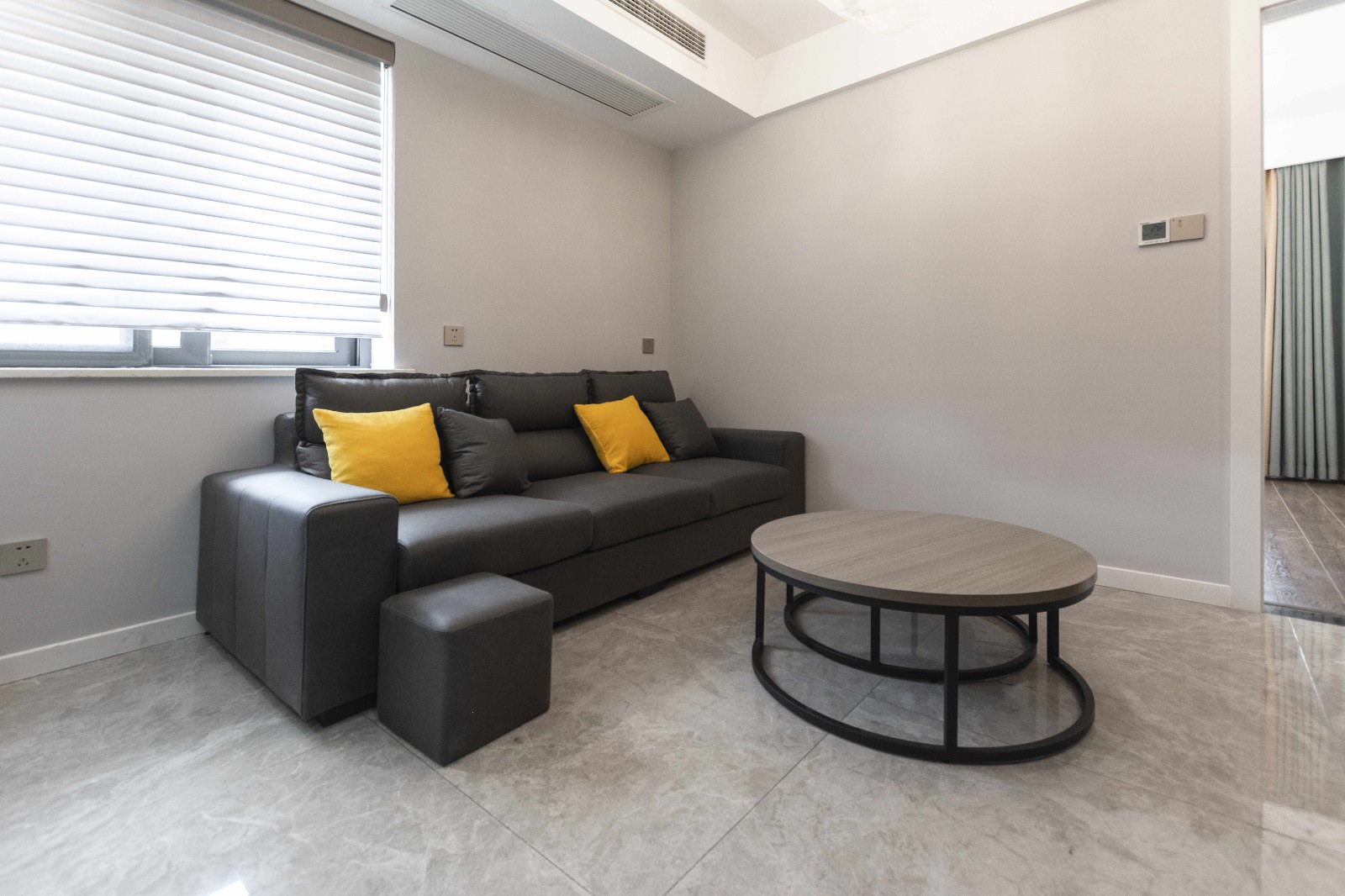 56平现代风格装修效果图