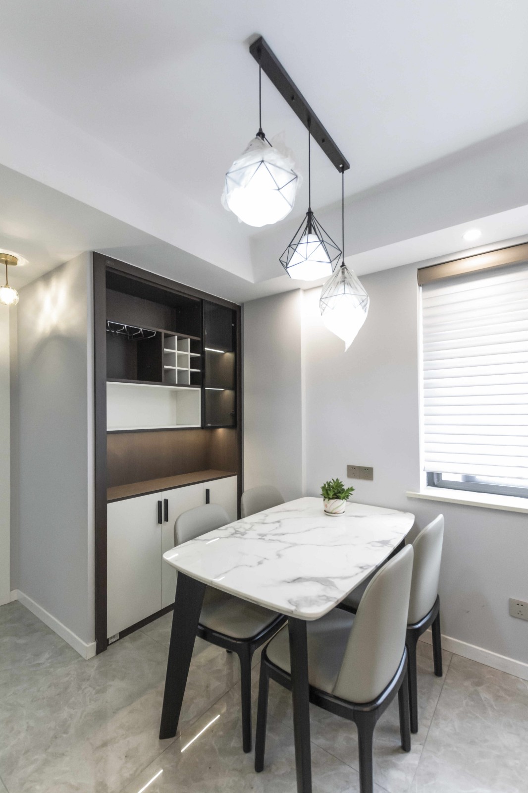 56平现代风格装修效果图