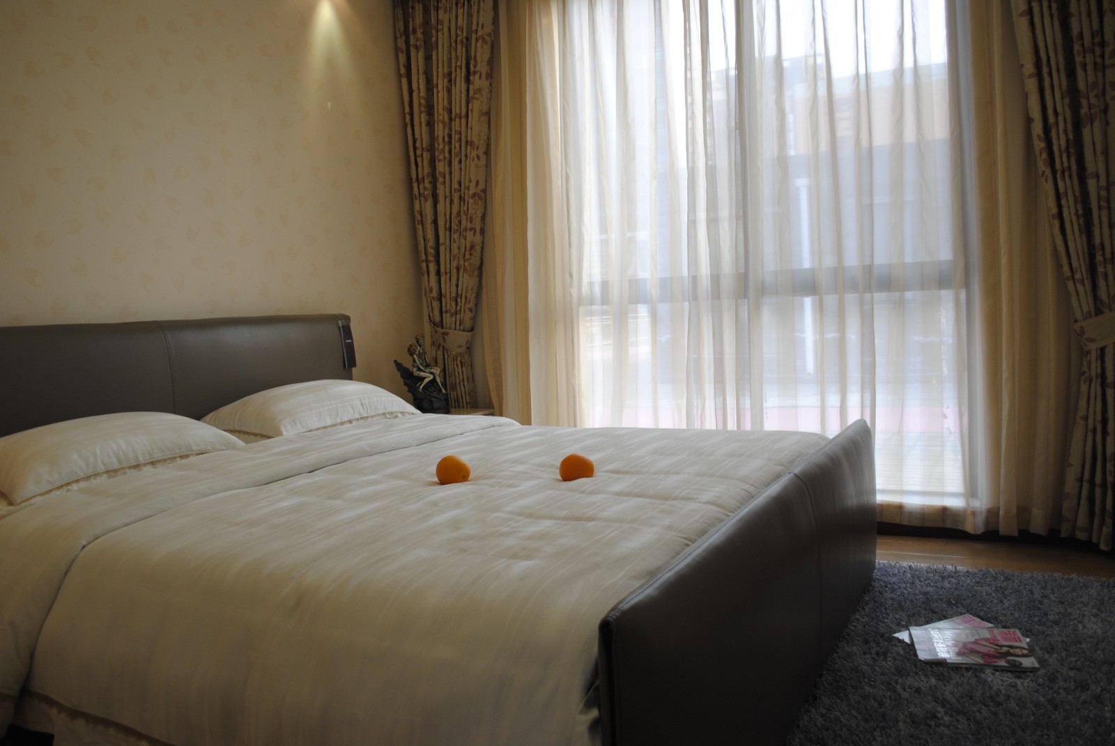 180平现代装修效果案例