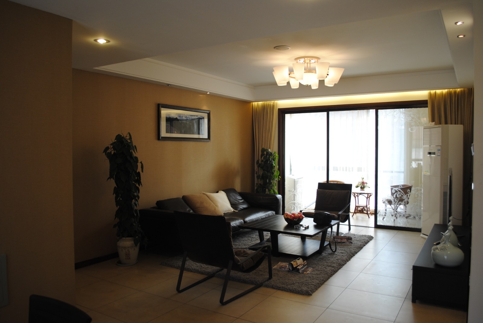 180平现代装修效果案例