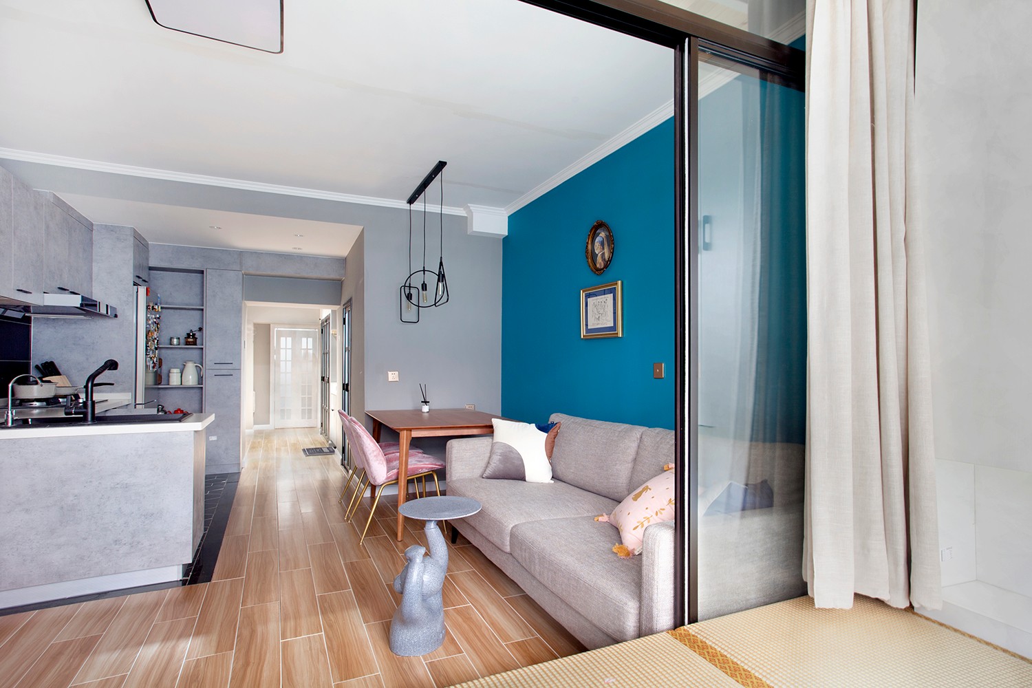 62平现代风格装修图