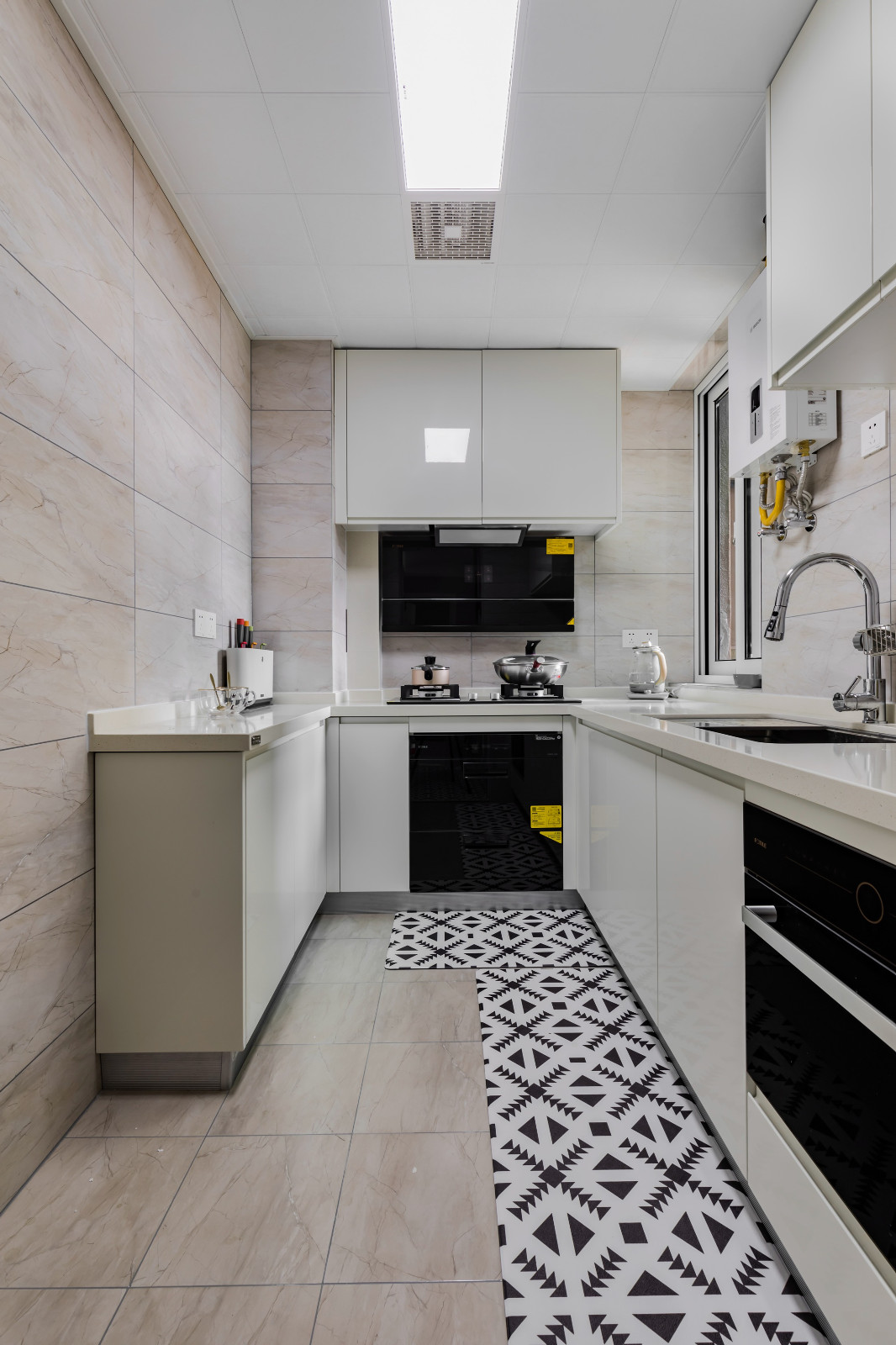 66平现代风格装修案例