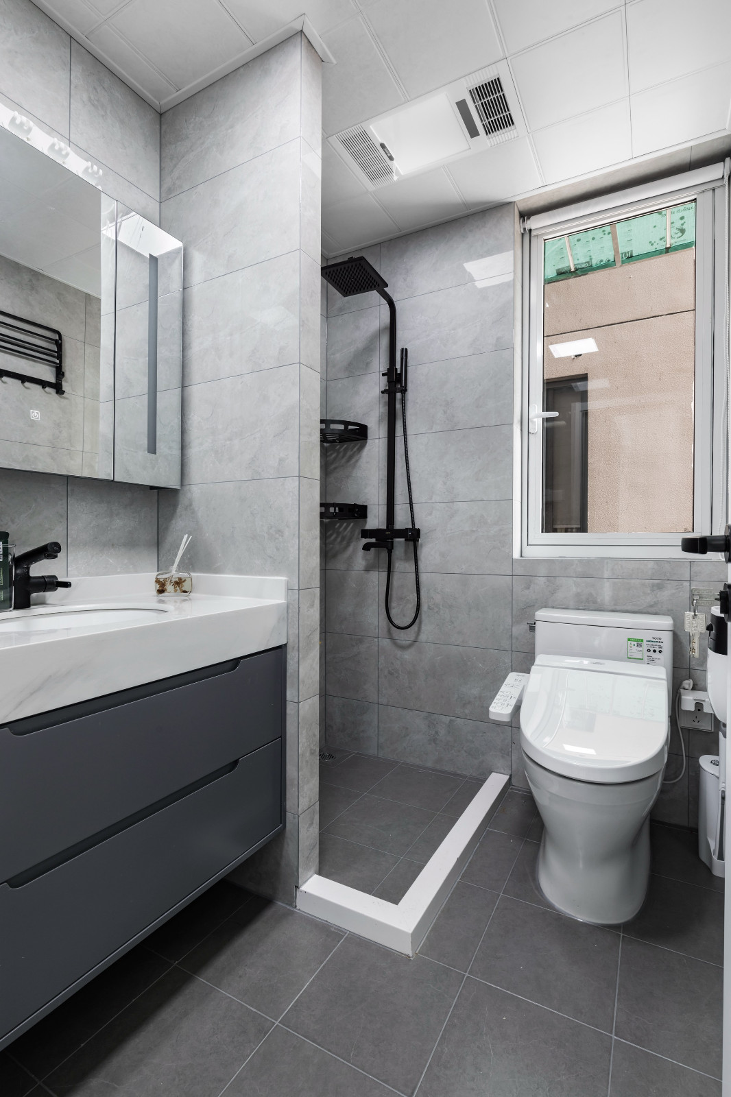 66平现代风格装修案例