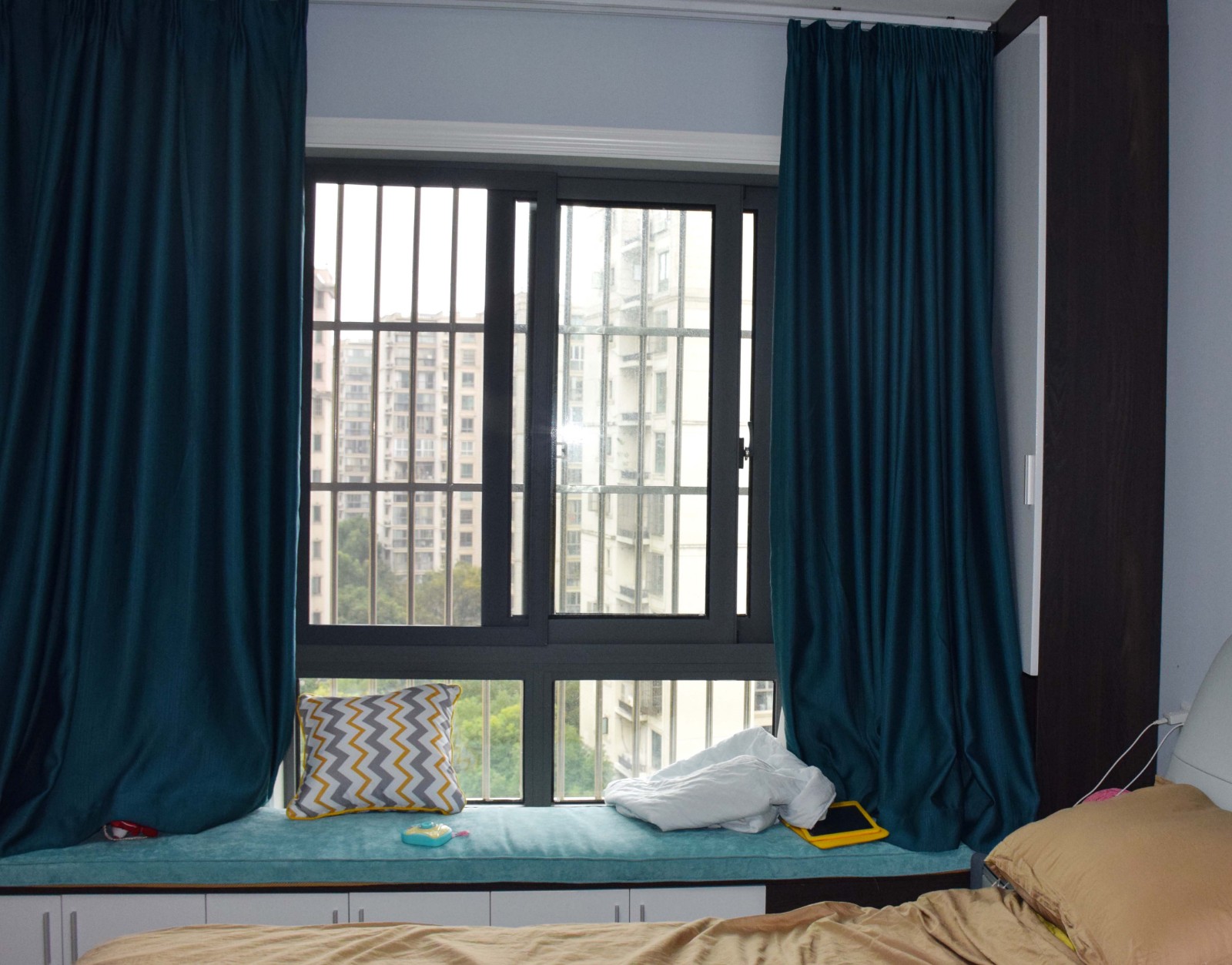 137平现代三室装修效果