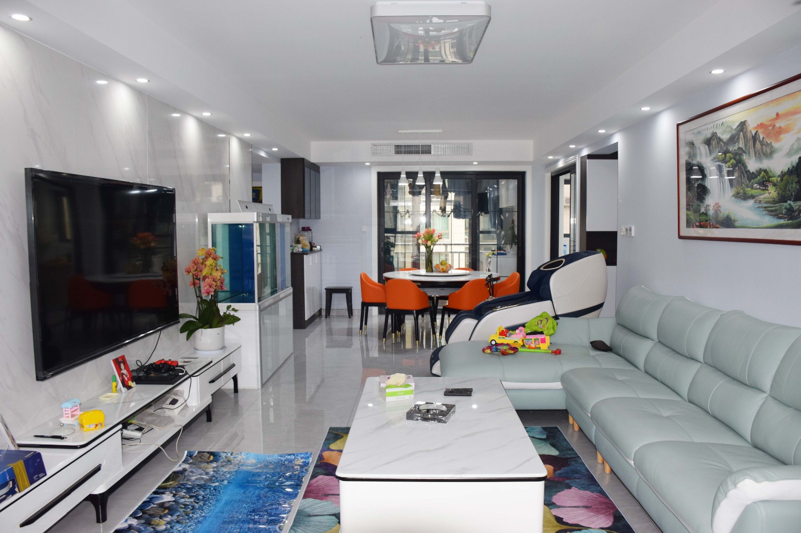 137平现代三室装修效果