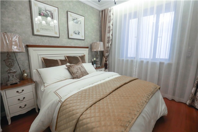 76平欧式轻奢装修效果图