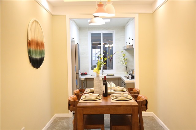 80平现代风格装修效果 