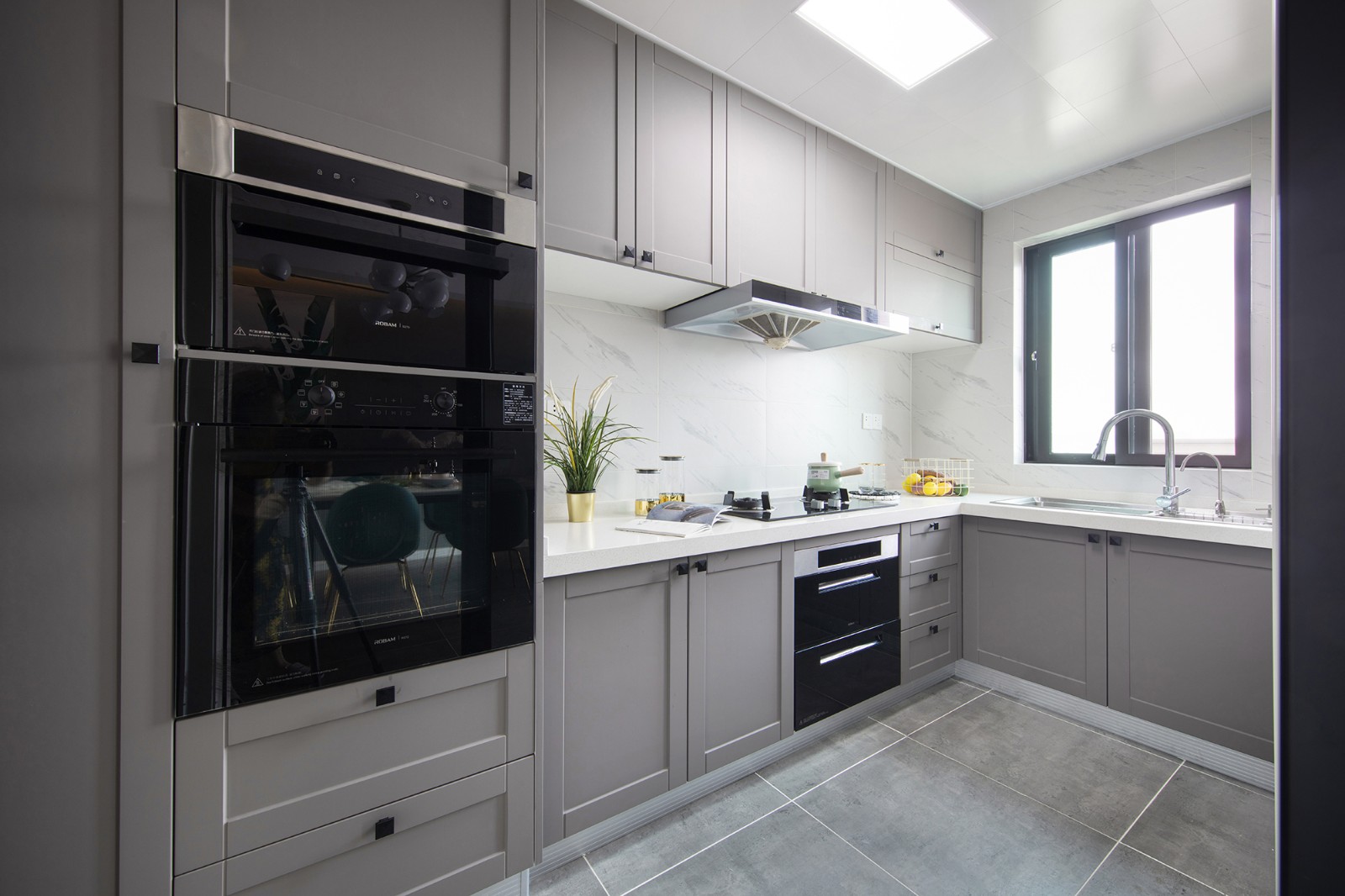 140平三室装修效果图