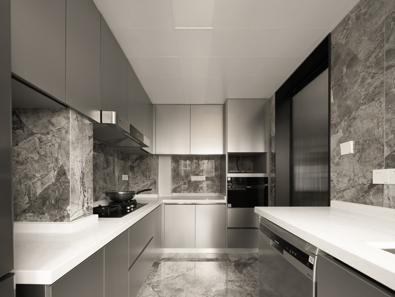 180平现代风格装修效果