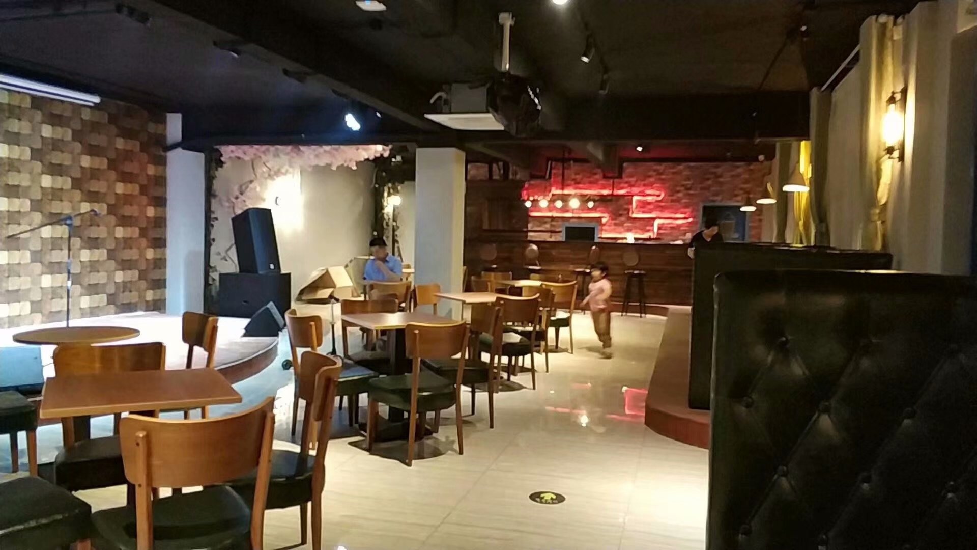 北京十渡度假村酒吧