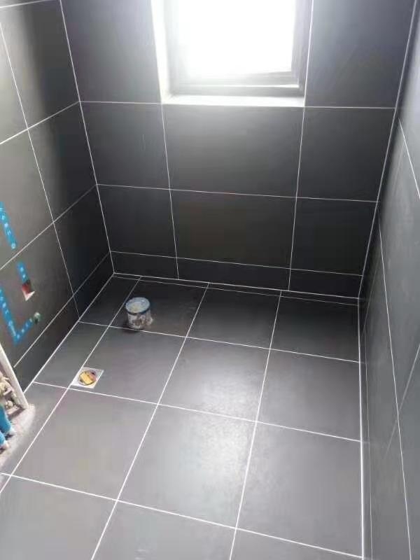 装修施工贴砖