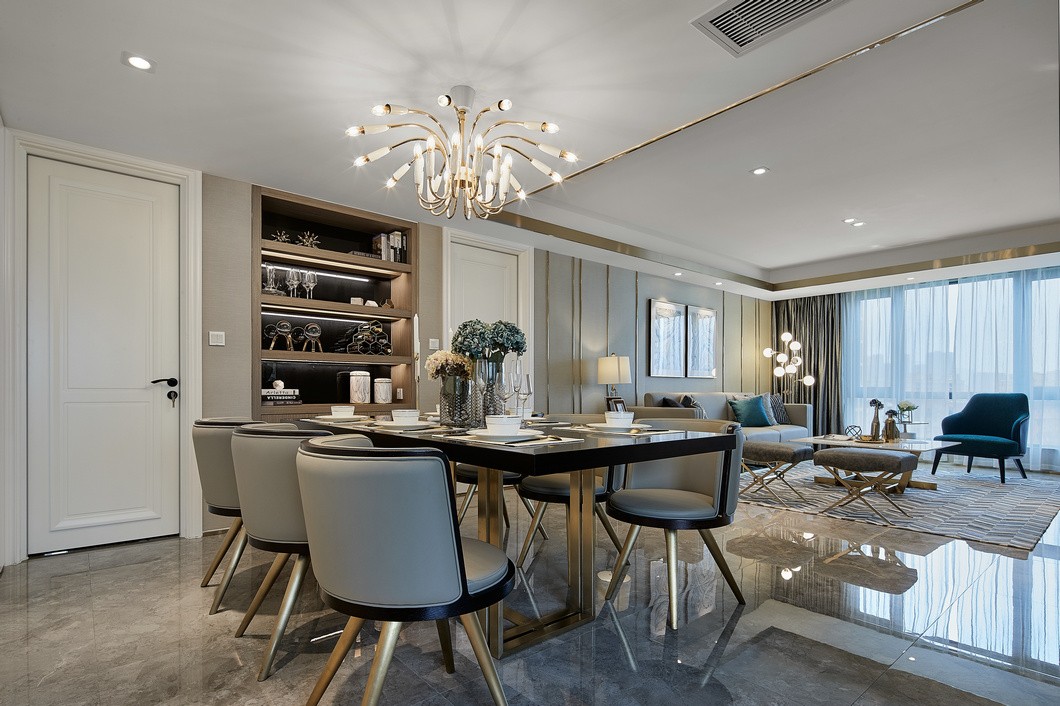 装修房子找装修团队还是找熟人